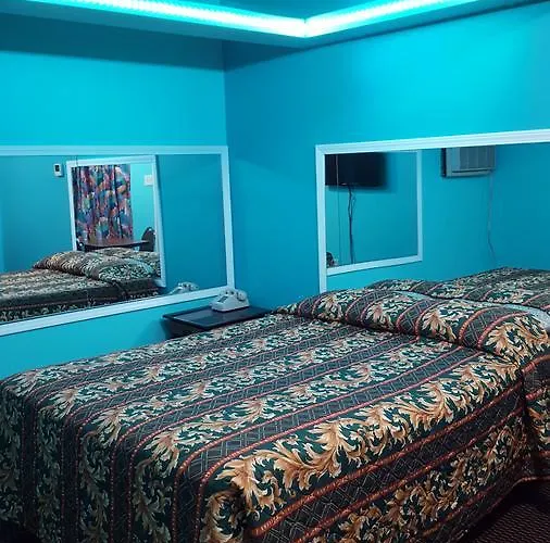Sharns Motel Worth